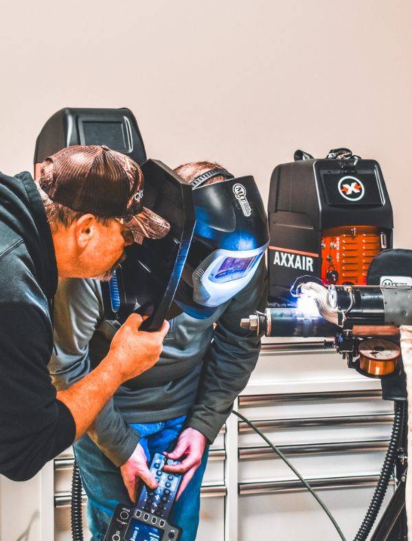 Training on orbital welding machine