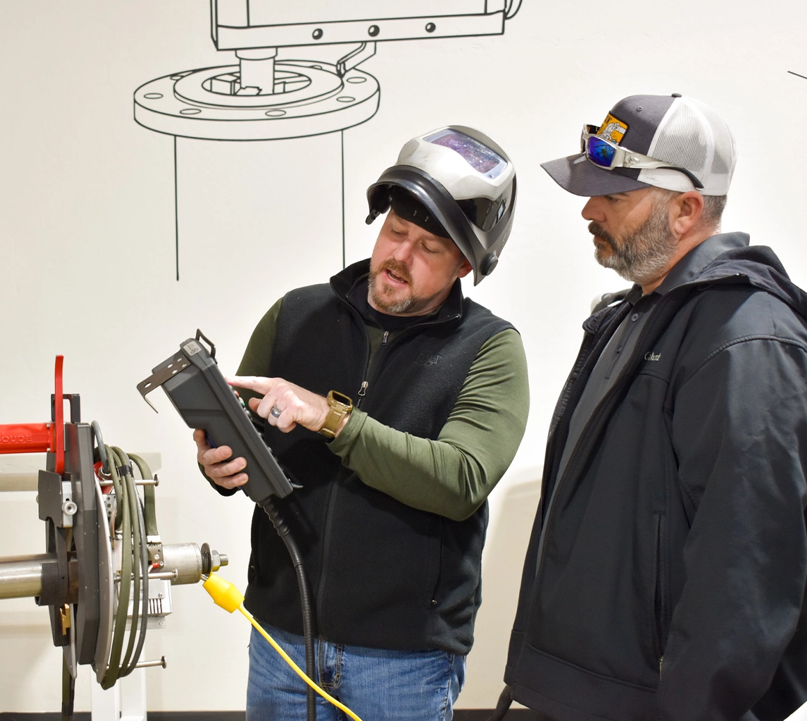 Trainer explaining Polysoude remote pendant