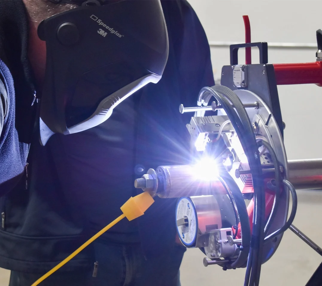 Demo of a Polysoude MU 128 pipe orbital weld head