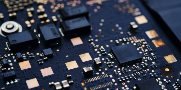 Lots of chips on the electronic circuit